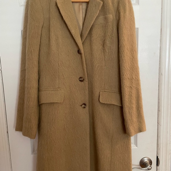 Michael Kors lightweight coat size medium. Camel color - Picture 4 of 4